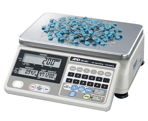 AND Zählwaage HC-6Ki mit Beispielgewichten zum zählen